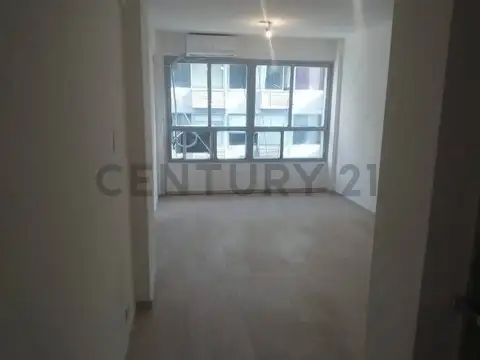 HERMOSA OFICINA EN ALQUILER UBICADO EN EL CORAZON DE SAN NICOLAS