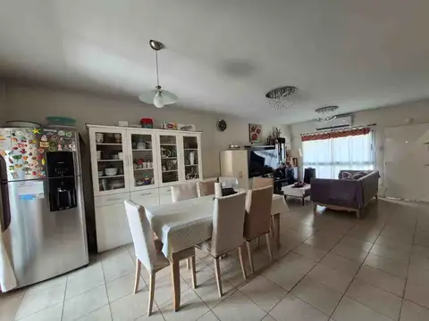 Depto Tipo Casa en Venta en Ciudad Evita, USD 95.000