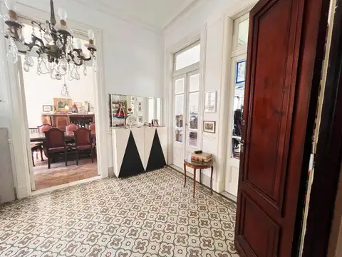 Departamento 7 ambientes con 2 baños