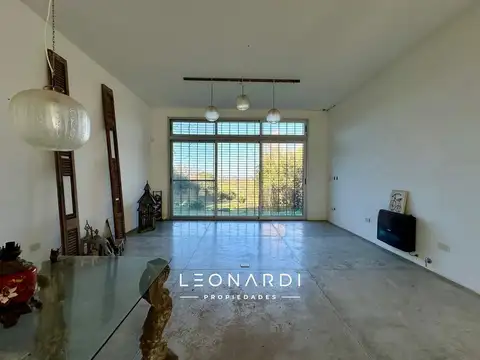 Quinta en Venta con 4 cocheras