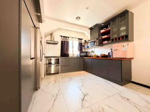 VENTA PH 4 AMB EN DEVOTO - COCHERA Y TERRAZA