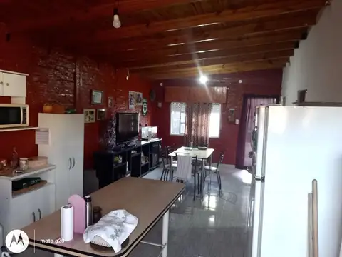 Casa 3 ambientes con 1 baño