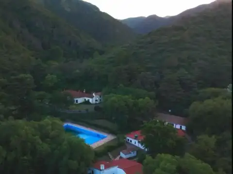 Se vende "Chalet Belmont" en La Cumbre