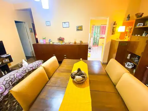 Depto Tipo Casa en Venta 60 años