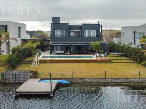 Casa en Venta en Villanueva, USD 570.000