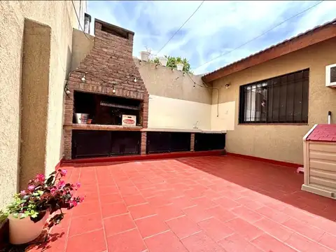 CASAS - P. HORIZ. - VERSALLES, CAPITAL FEDERAL