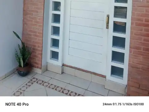 Casa de losa a la venta con posibilidad de financiación !