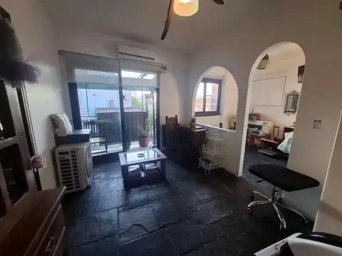 Venta. departamento 2 ambientes. Av Belgrano 3900.