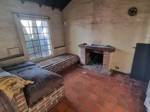 Casa, amplio terreno en venta, sobre ex ruta 8,  ideal desarrollo comercial, en Del Viso, Pilar.