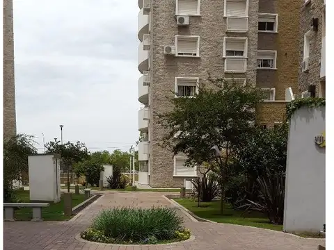 Departamento en Alquiler con 1 cocheras