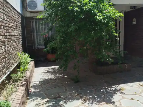 Casa de 3 dormitorios en Guadalupe Este
