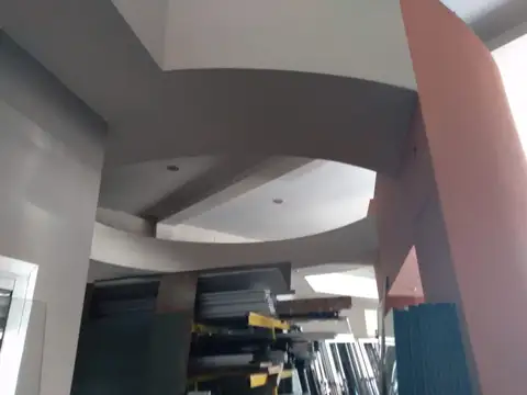 VENTA LOCAL COMERCIAL FRENTE AL NUDO VIAL, GLLÉN