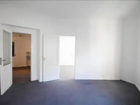Av Pte Roque Saenz Pena 700, Piso 5