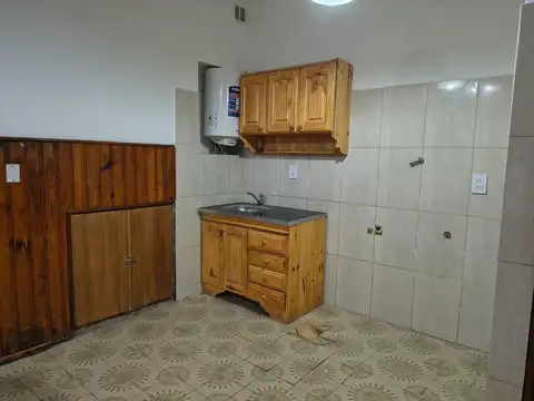 Depto Tipo Casa 2 ambientes con 1 baño