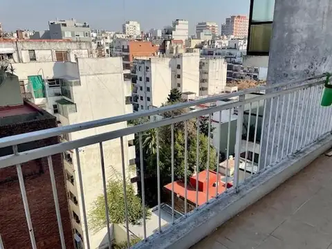 Venta Departamento 4 ambientes, piso alto con balcon en Belgrano