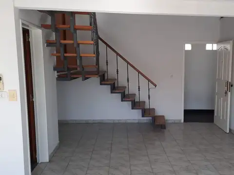 Depto Tipo Casa Monoambiente con 1 baño