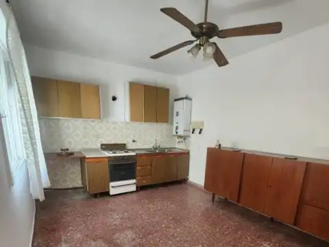 Depto Tipo Casa en Alquiler en Wilde, $ 750.000