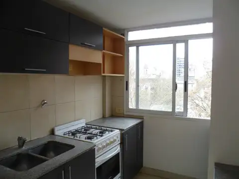 Departamento en Alquiler en Almagro, $ 720.000