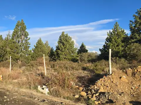 Terrenos y Lotes en Venta en San Carlos de Bariloche [Cod: 24-630047192999]