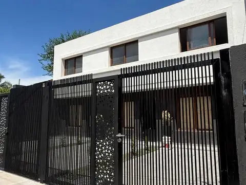 Dupléx 3 ambientes en Ituzaingó Norte