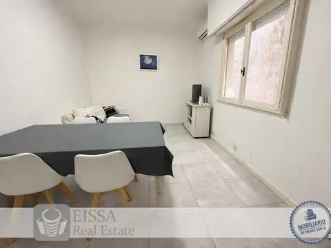 3 ambientes próximo a Plaza Las Heras. Reciclado. Interno. Apto Crédito.