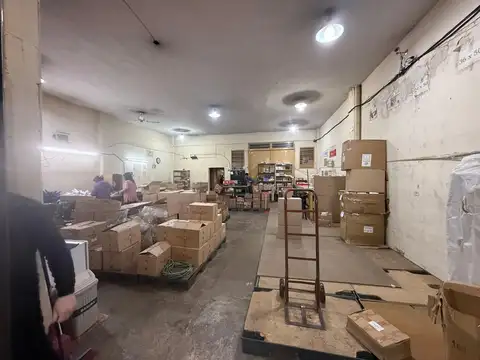 Depósito en Colegiales/Villa Ortuzar. A metros de Av. Elcano