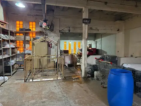 Galpon en Alquiler 30  mts Fondo
