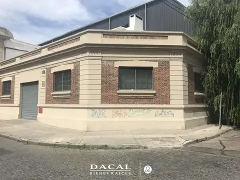 Importante edificio en Venta en Parque Patricios - Dacal Bienes Raíces