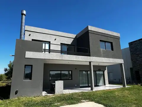 Casa en Alquiler al Noroeste