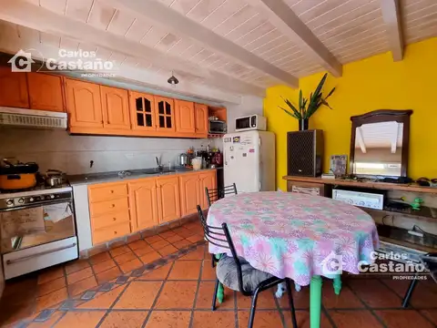PH 3 Amb. con Patio, Ideal 2 Familias y a 1/c de Donado