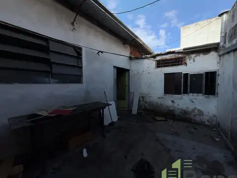Casa en Alquiler con 1 cochera