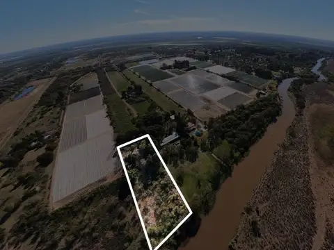 VENTA DE CAMPO CON BAJADA AL RÍO | ARROYO LEYES