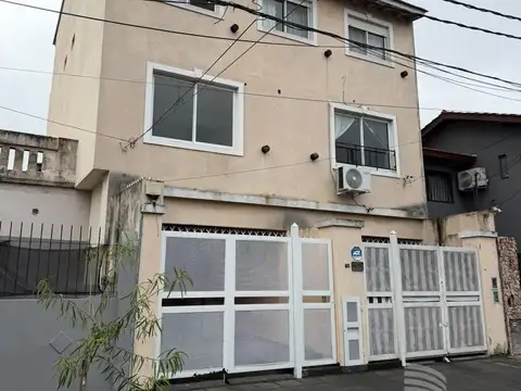 Casa tipo Duplex en Alquiler en Villa Martelli