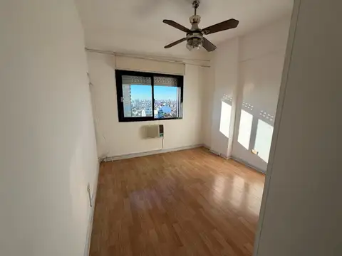 Departamento en Alquiler en Villa Luro, $ 950.000