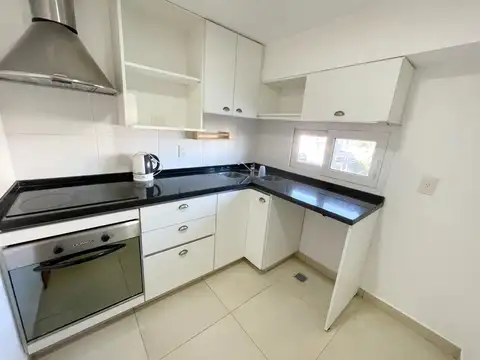 Departamento en Alquiler en Ituzaingo Norte, $ 800.000