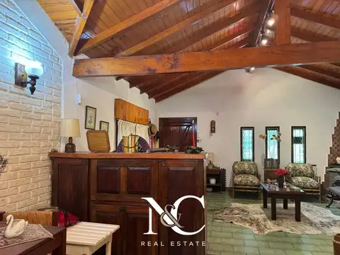 Casa 5 ambientes con 3 baños