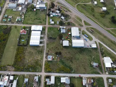 LOTE 2100 METROS APTO SUBDIVISION/GALPONES