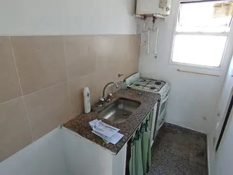 Monoambiente en alquiler, 30m2 con balcon en Centro de Avellaneda