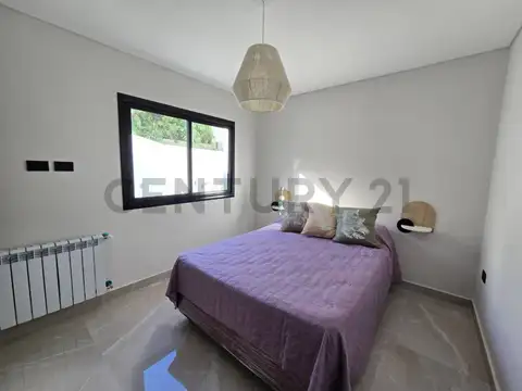 Casa PH a estrenar | 3 ambientes | Cochera | Parque | Olazábal 520