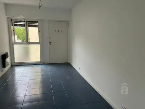 Departamento en Alquiler en Villa Ballester, $ 450.000