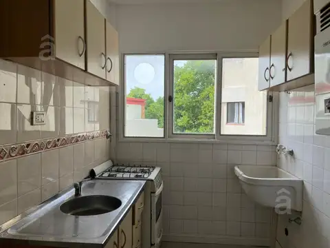 San Luis  al 4300 Esquina Witcomb