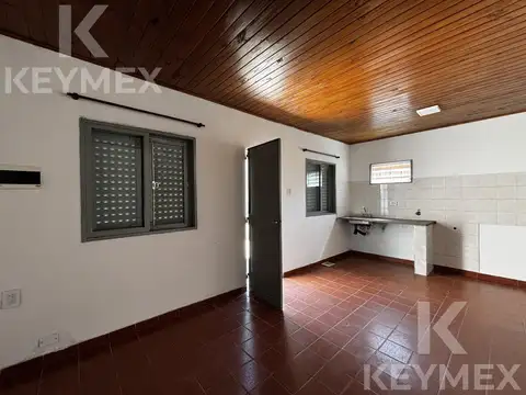 Casa 2 ambientes con 1 baño