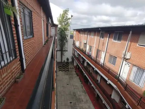 MONOAMBIENTE EN VENTA. MORON.