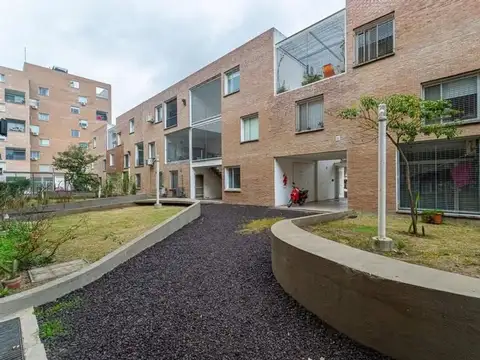 Blas Pareras 883, piso 3, de escalera, Duplex en venta