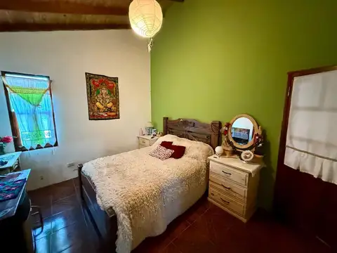 Casa 5 ambientes con 2 baños