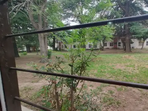 calle Bolivia y Misiones  edificio Kennedy 200