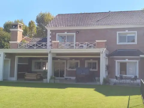 Casa en Venta en Ayres De Pilar, USD 750.000