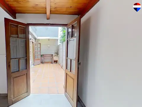 Casa 4 ambientes con 2 baños