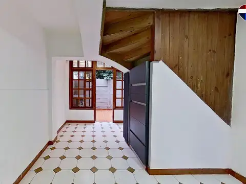 CASA 4AMB VENTA FLORES QUINCHO PARRI PATIO TERRAZ