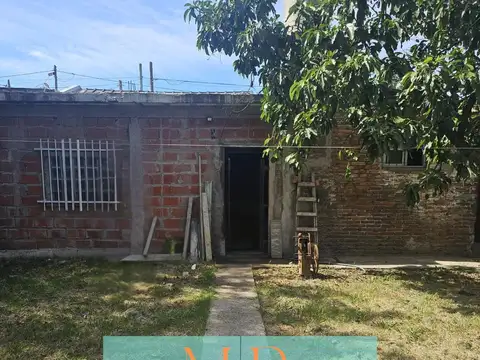 Casa 4 ambientes con 1 baño